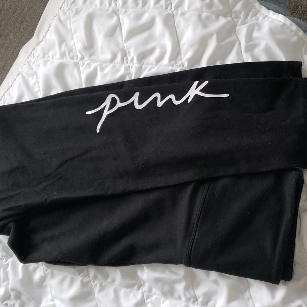 Black leggings